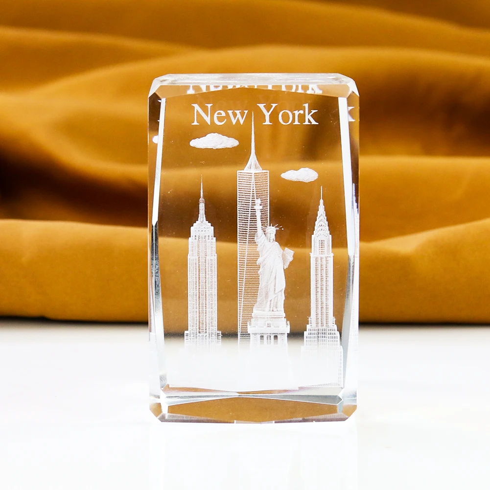 3D Crystal Nikerdamist Sees Empire State Building Statue of Liberty 