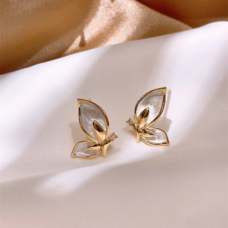 2022 korea new Fashion Kõrvarõngad Värviline liblikas kuju Ehted väike värske magus Tilk Earing naine Armas parimad kingitused